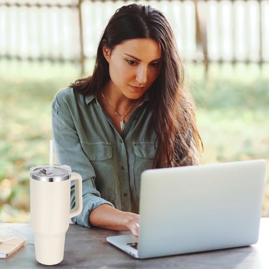 Picture of TUMBLER VACUUM SEALED CUP WITH HANDLE