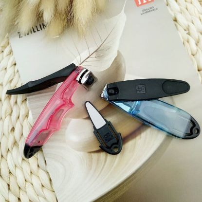 Picture of 360 ROTETING PLASTIC FANCY NAIL CUTTER